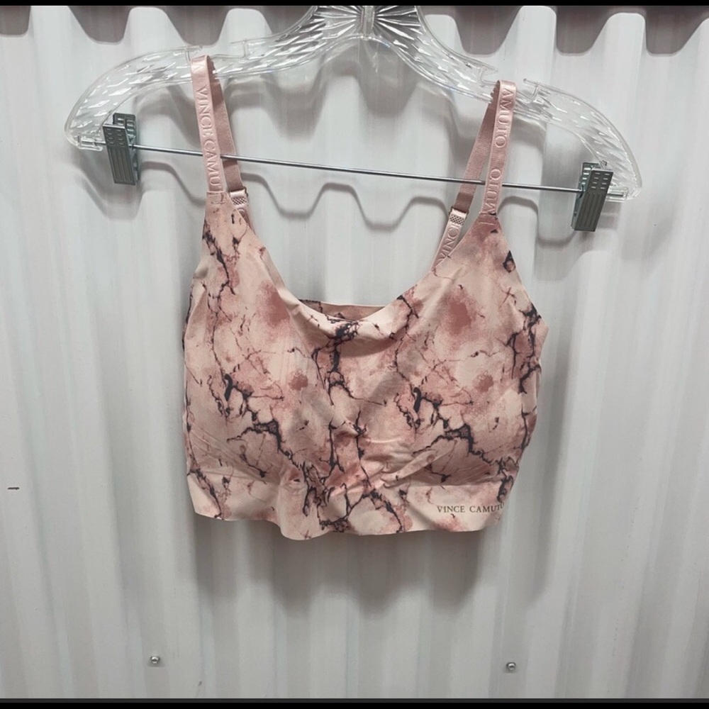 2 BRAS LARGE Nautica Intimates and Vince Camuto